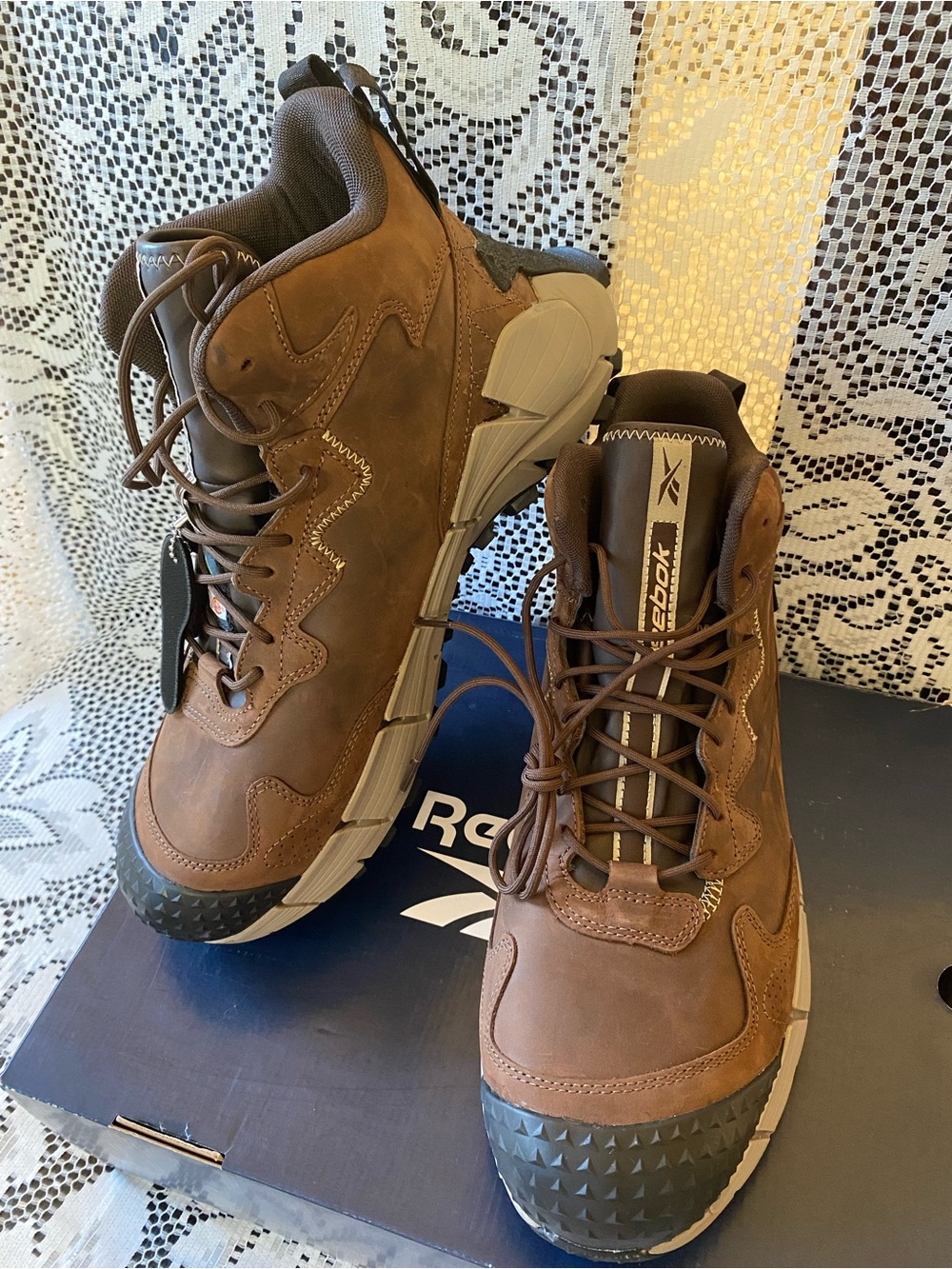 NEW Reebok Men's Brown Lace-Up Leather Trail Boots